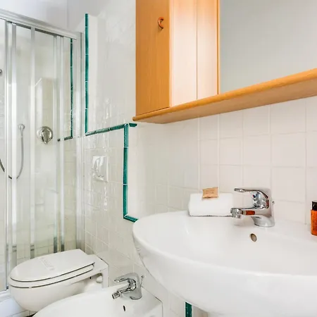 Florence- Alfani Views *