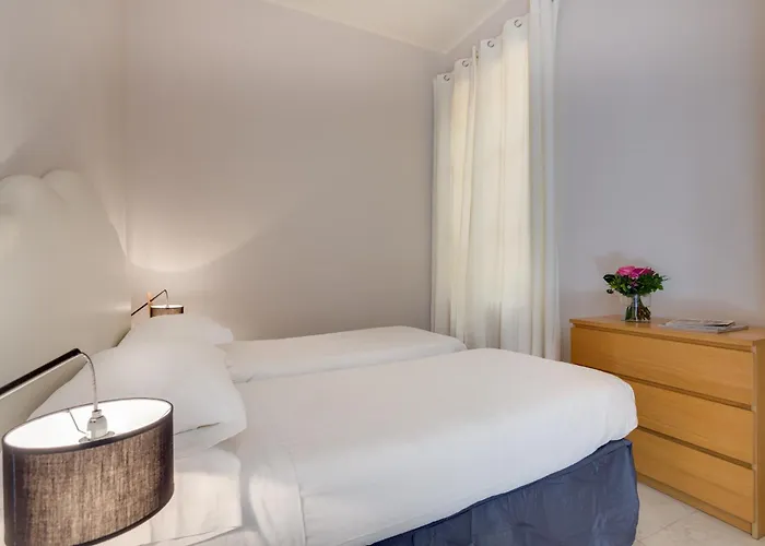 Florence- Alfani Views Florens